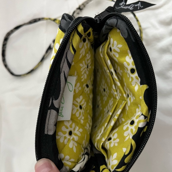 Vera Bradley Green & Black Crossbody Purse - Picture 5 of 5
